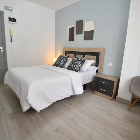 בית הארחה Hb 3*